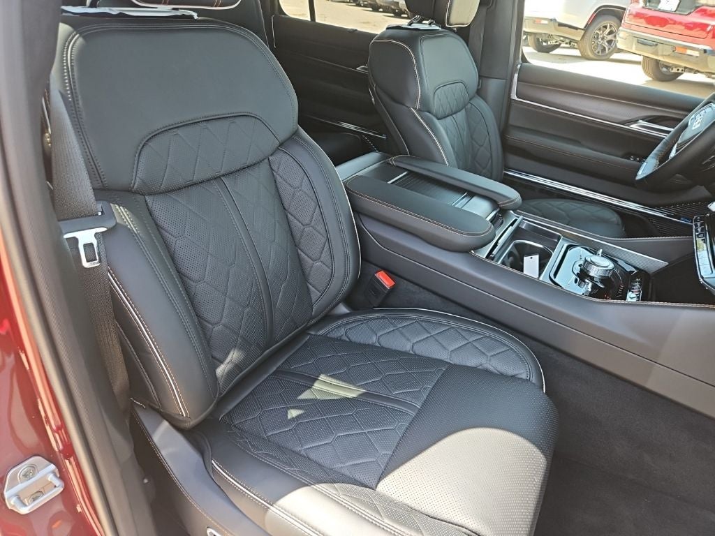 2026 Jeep Grand Wagoneer L Summit Reserve
