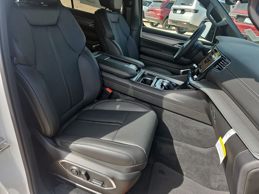 2026 Jeep Grand Wagoneer Upland