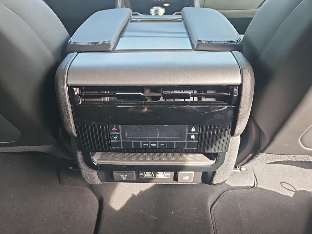 2026 Jeep Grand Wagoneer Upland