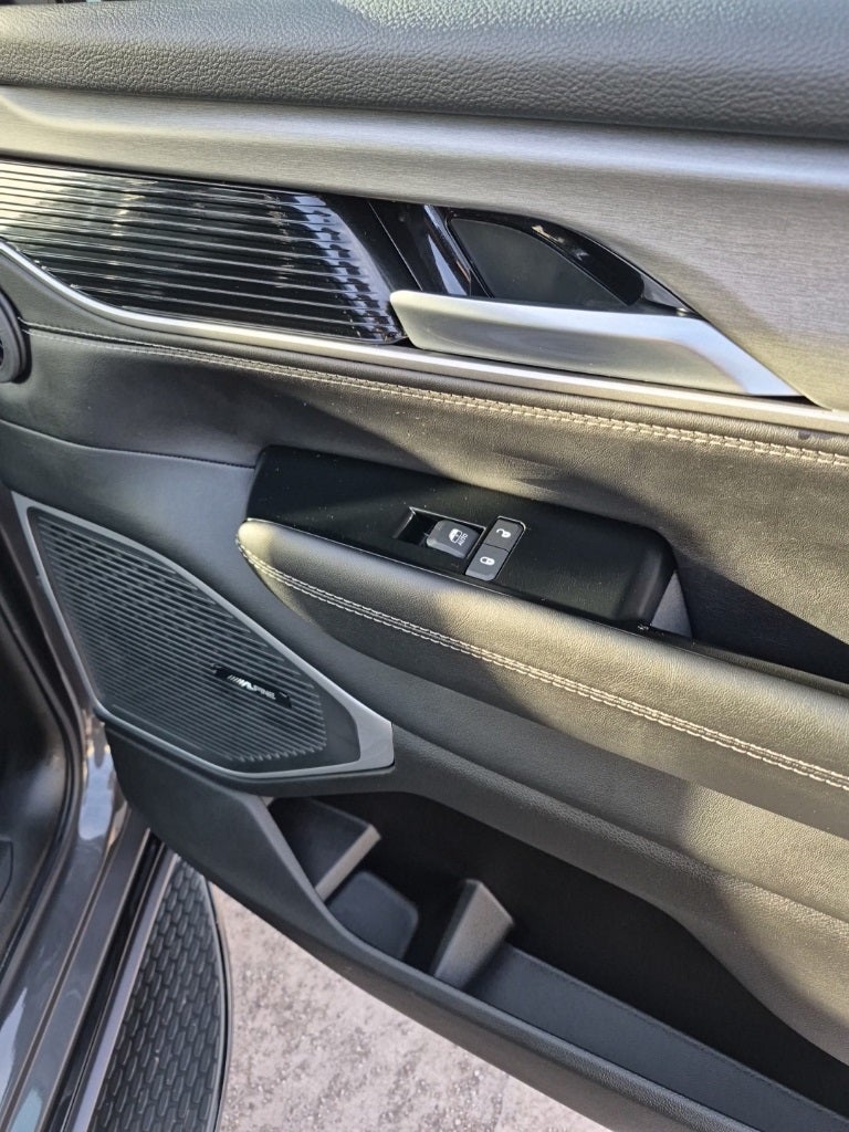 2026 Jeep Grand Wagoneer Base