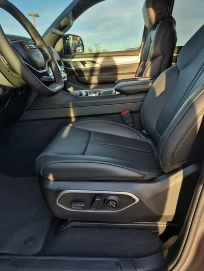 2026 Jeep Grand Wagoneer Base