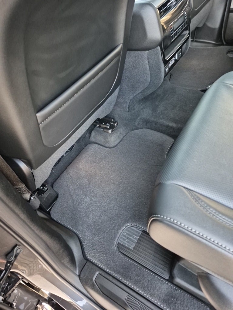 2026 Jeep Grand Wagoneer Base