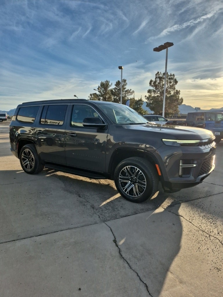 2026 Jeep Grand Wagoneer Base