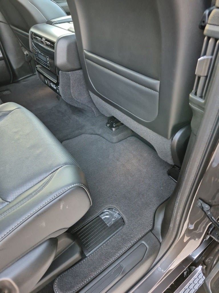 2026 Jeep Grand Wagoneer Base