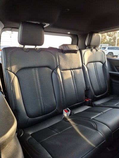 2026 Jeep Grand Wagoneer Base