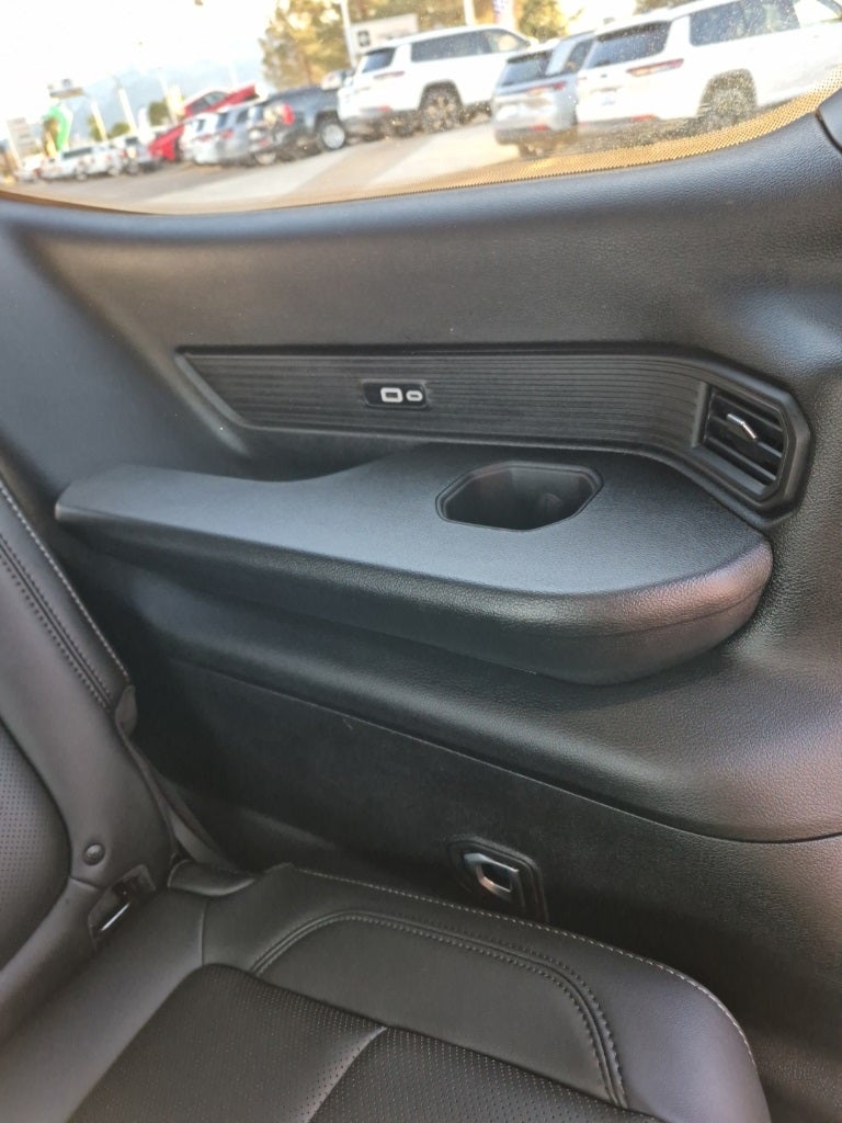 2026 Jeep Grand Wagoneer Base