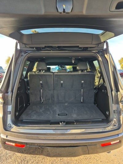 2026 Jeep Grand Wagoneer Base