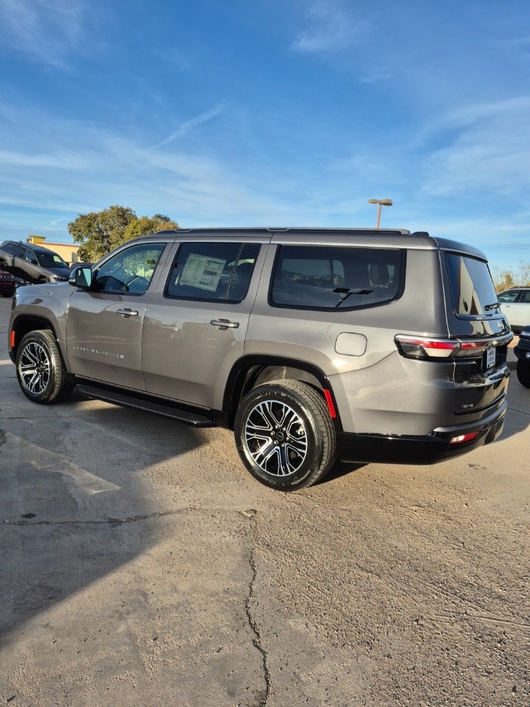 2026 Jeep Grand Wagoneer Base