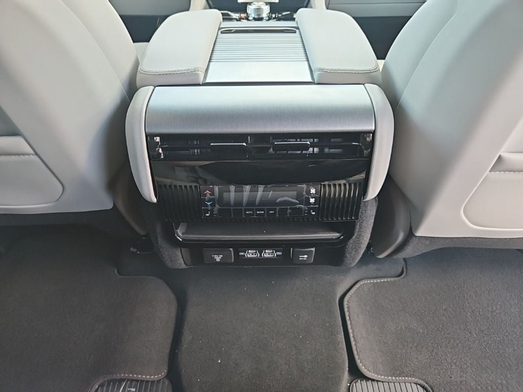 2026 Jeep Grand Wagoneer Limited Altitude
