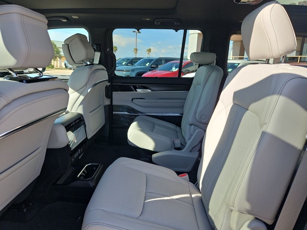 2026 Jeep Grand Wagoneer Summit Obsidian