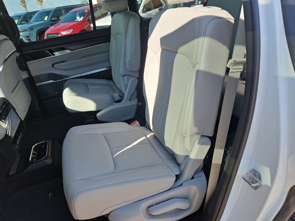 2026 Jeep Grand Wagoneer Summit Obsidian