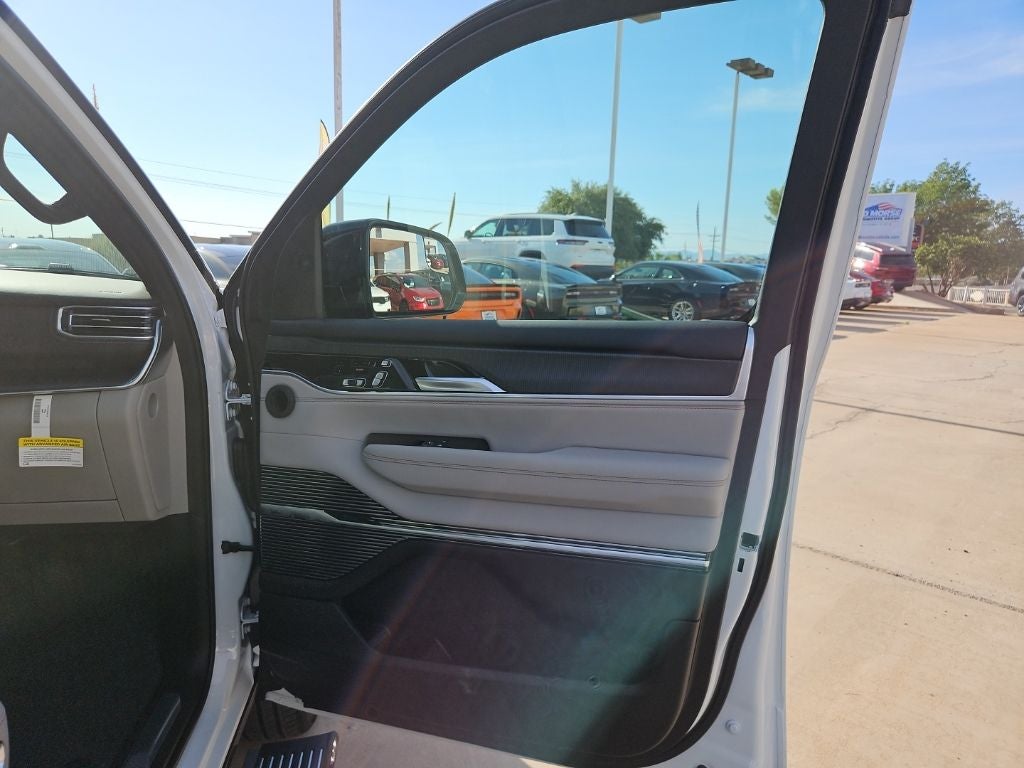 2026 Jeep Grand Wagoneer Summit Obsidian