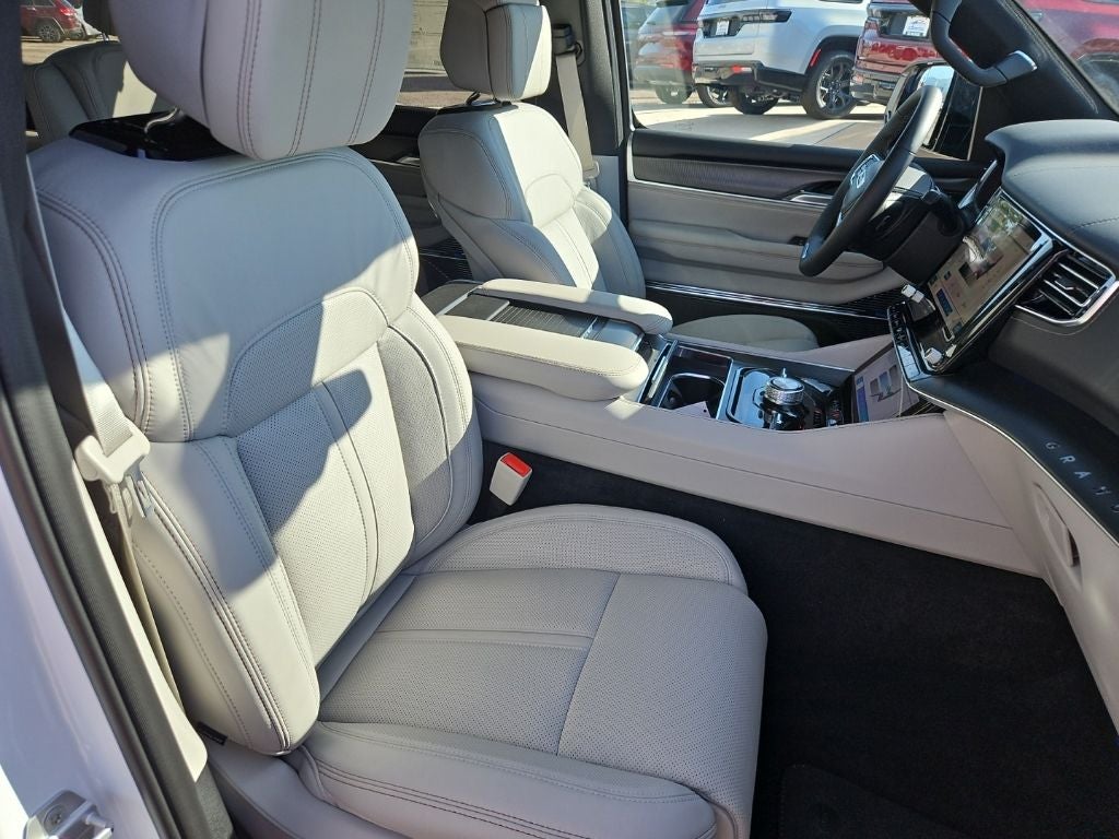 2026 Jeep Grand Wagoneer Summit Obsidian