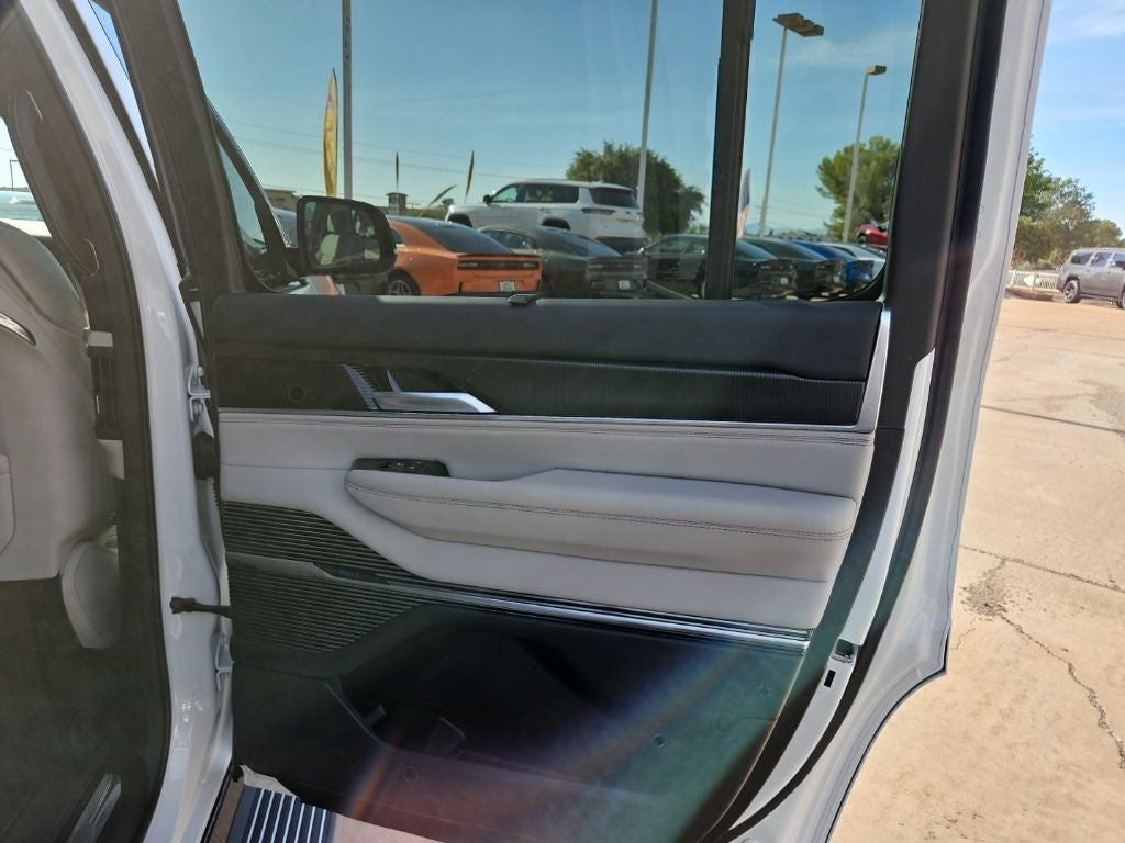 2026 Jeep Grand Wagoneer Summit Obsidian