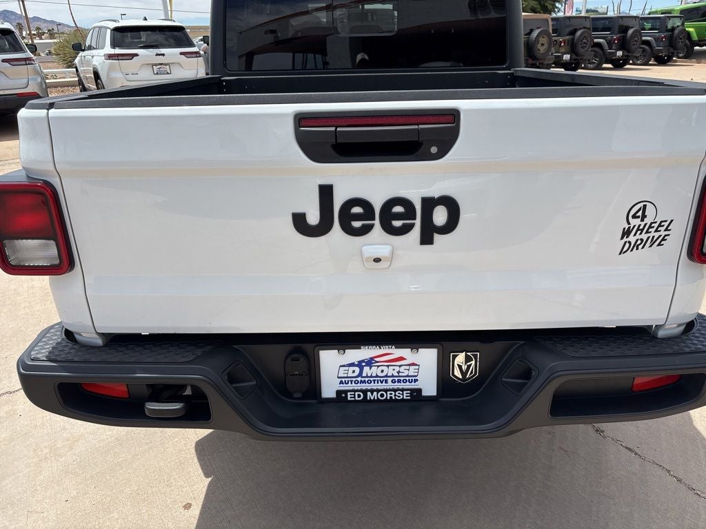 2022 Jeep Gladiator Willys Willy's