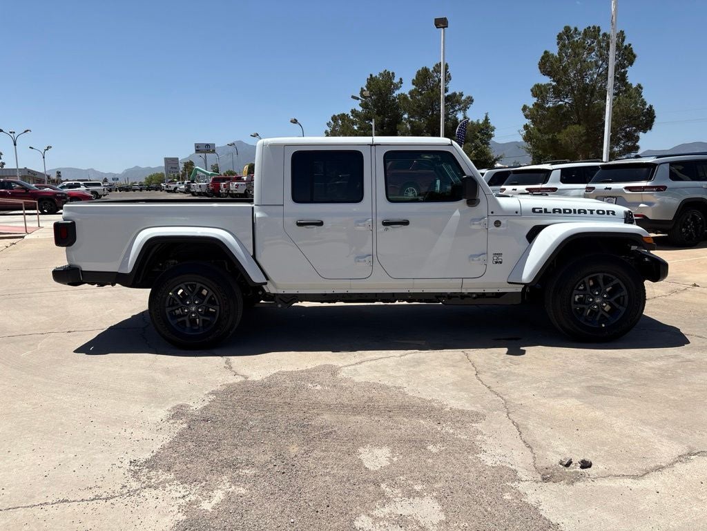 2026 Jeep Gladiator 85th Anniversary Edition