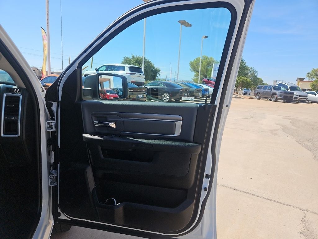 2024 RAM 1500 Classic SLT
