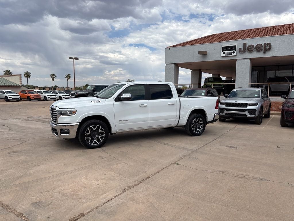 2025 RAM 1500 Laramie 4x4 Crew Cab 5'7's photo