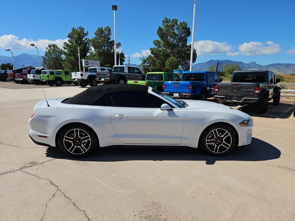 2022 Ford Mustang EcoBoost Premium