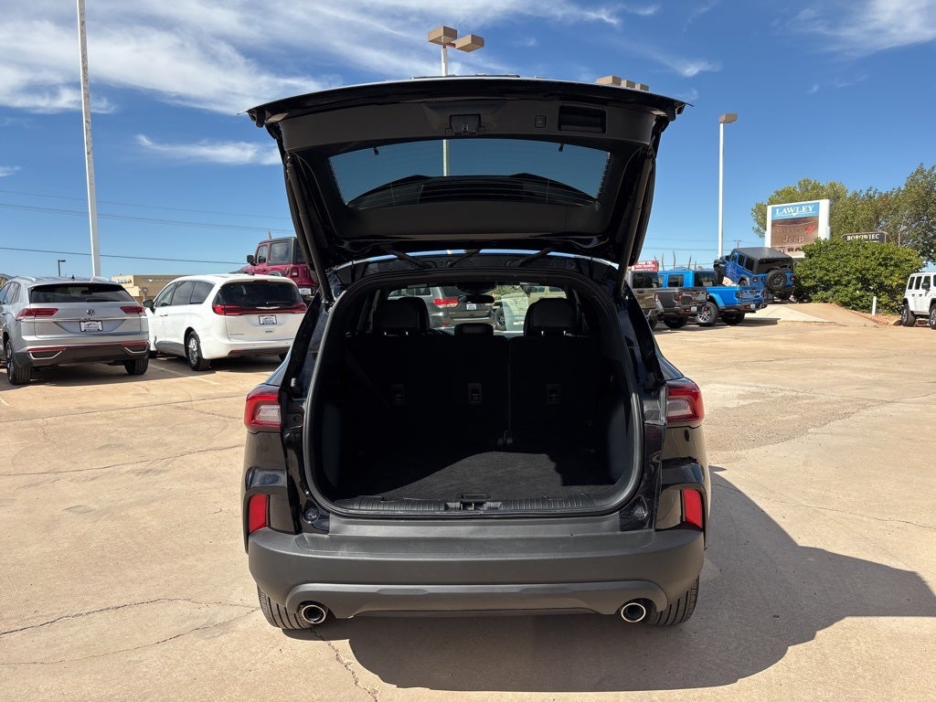 2025 Ford Escape ST-Line Select