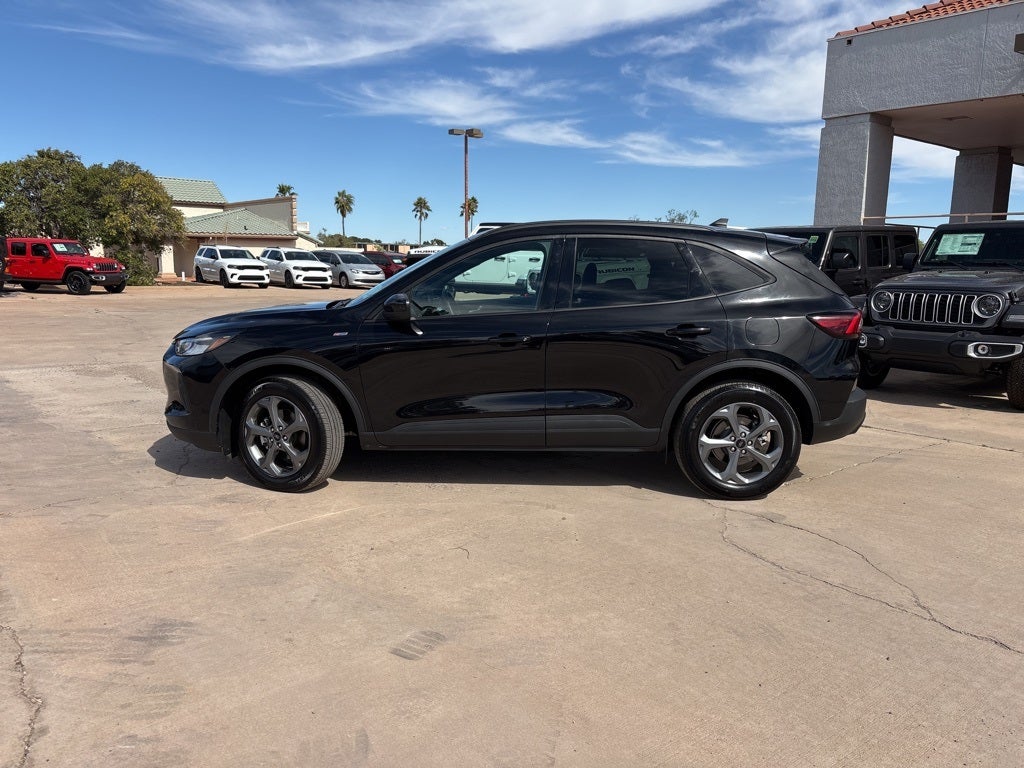 2025 Ford Escape ST-Line Select