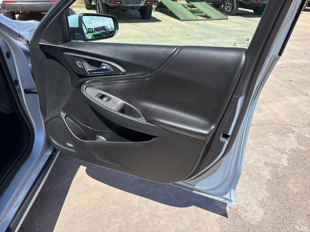 2017 Chevrolet Malibu LT 1LT