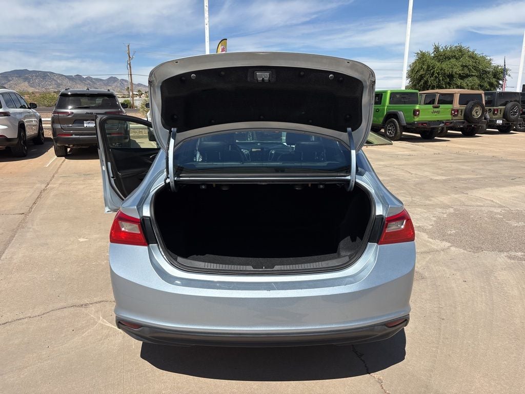 2017 Chevrolet Malibu LT 1LT