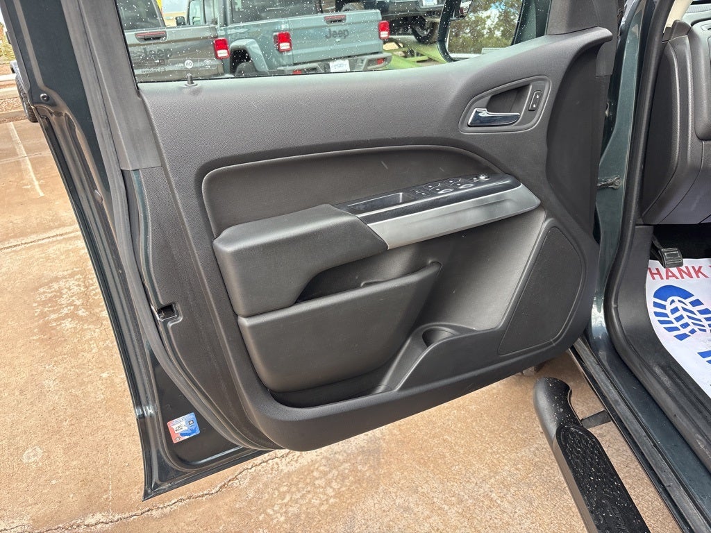 2017 Chevrolet Colorado LT