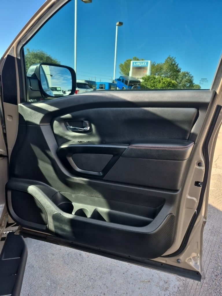 2024 Nissan Titan PRO-4X