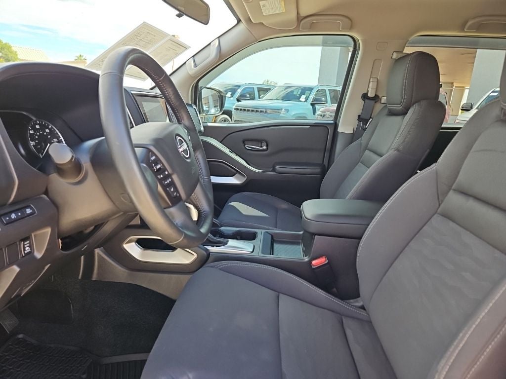 2024 Nissan Frontier SV