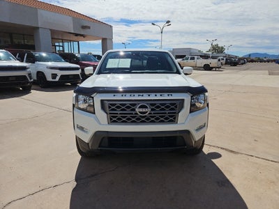 2024 Nissan Frontier SV