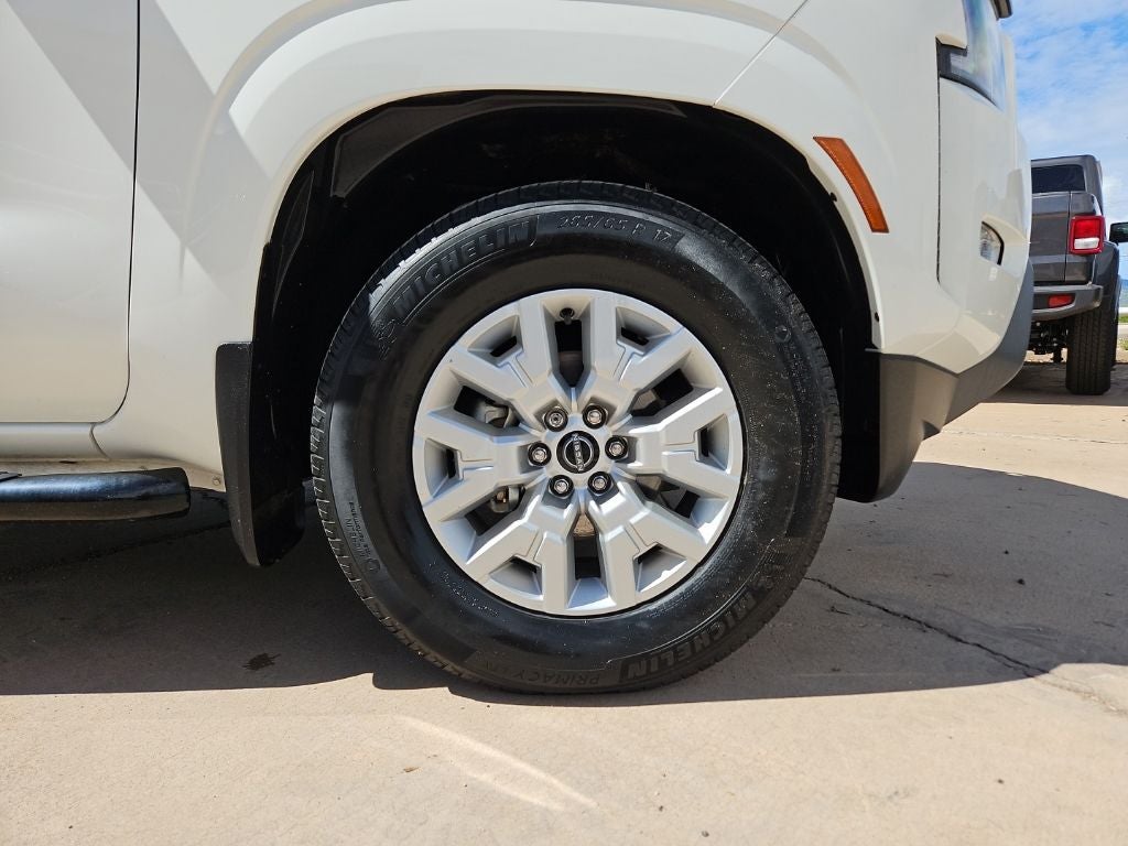 2024 Nissan Frontier SV
