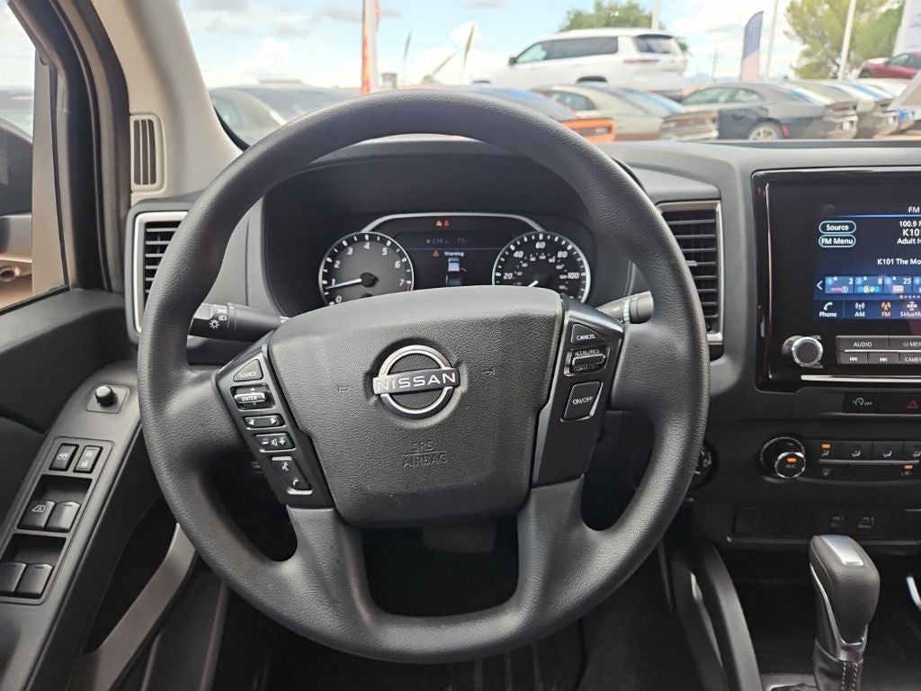 2023 Nissan Frontier SV