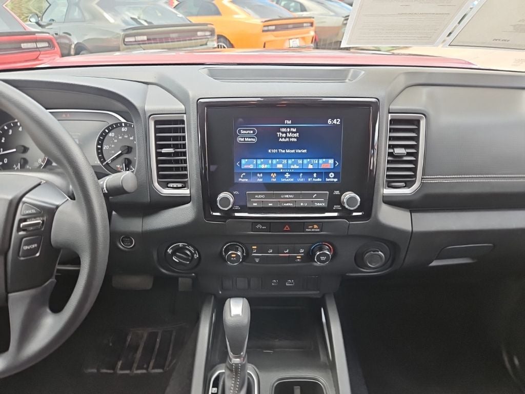 2023 Nissan Frontier SV