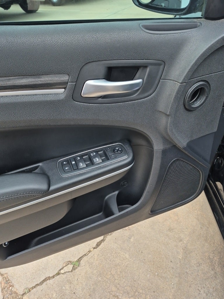 2020 Chrysler 300 Touring