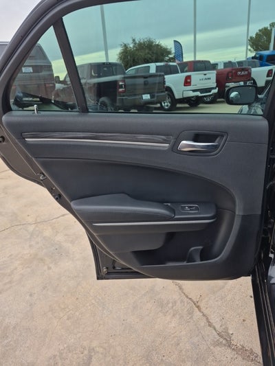 2020 Chrysler 300 Touring