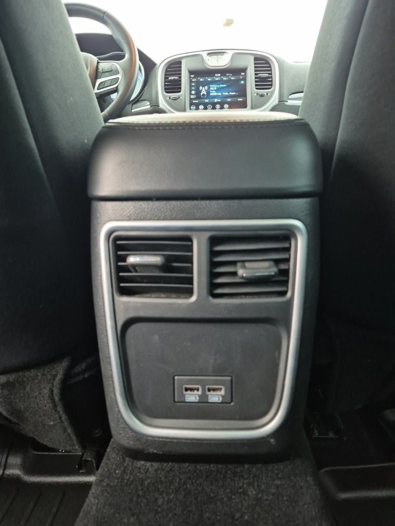 2020 Chrysler 300 Touring