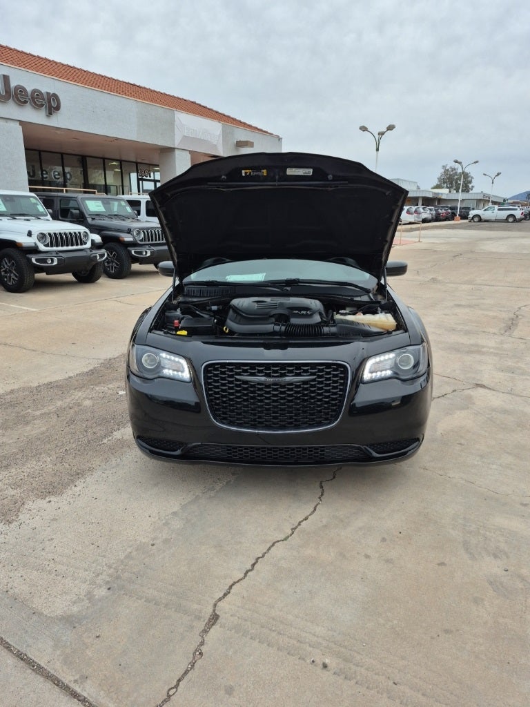 2020 Chrysler 300 Touring