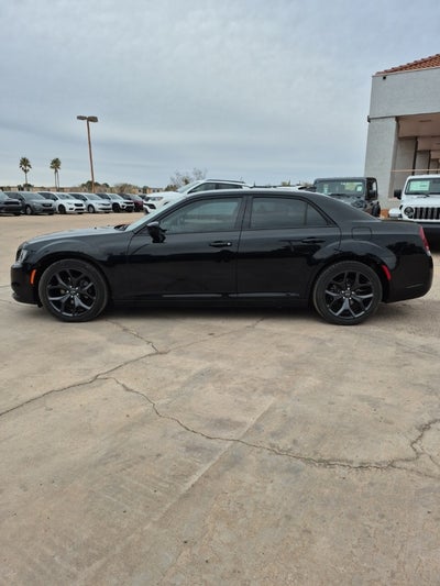 2020 Chrysler 300 Touring