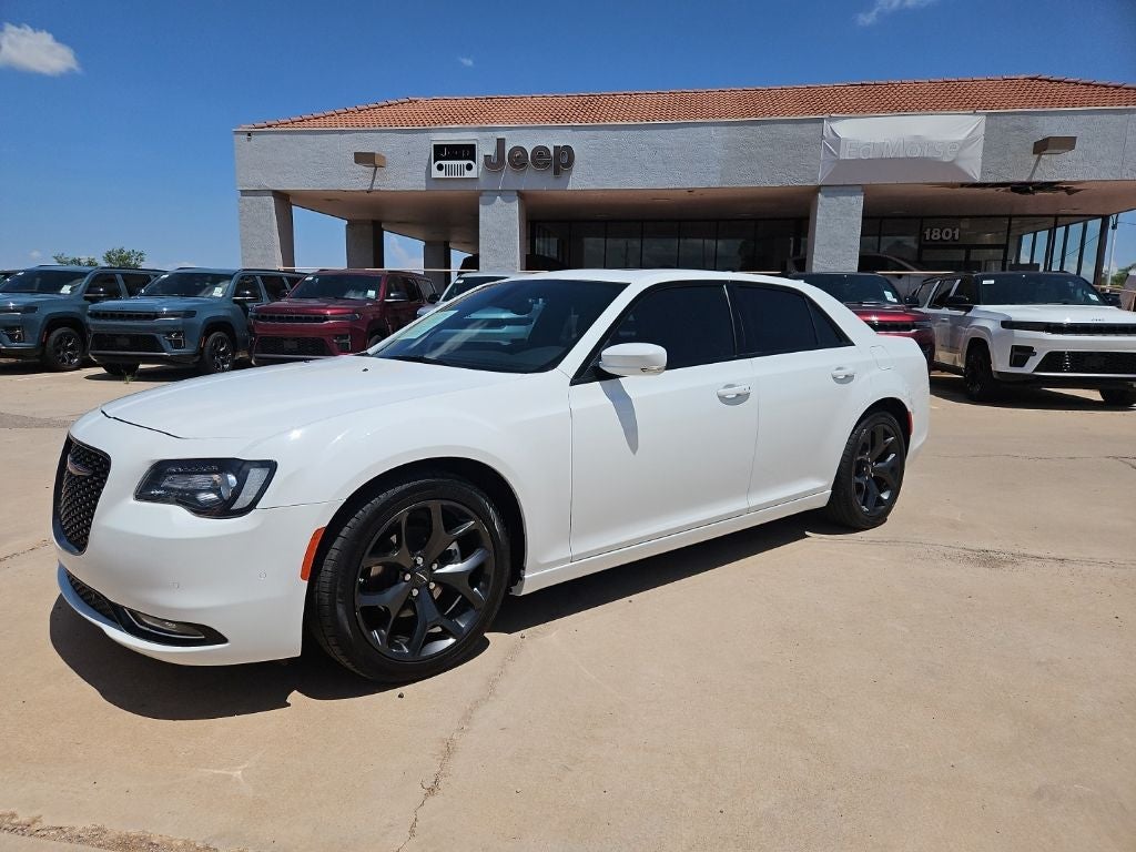 2023 Chrysler 300 S