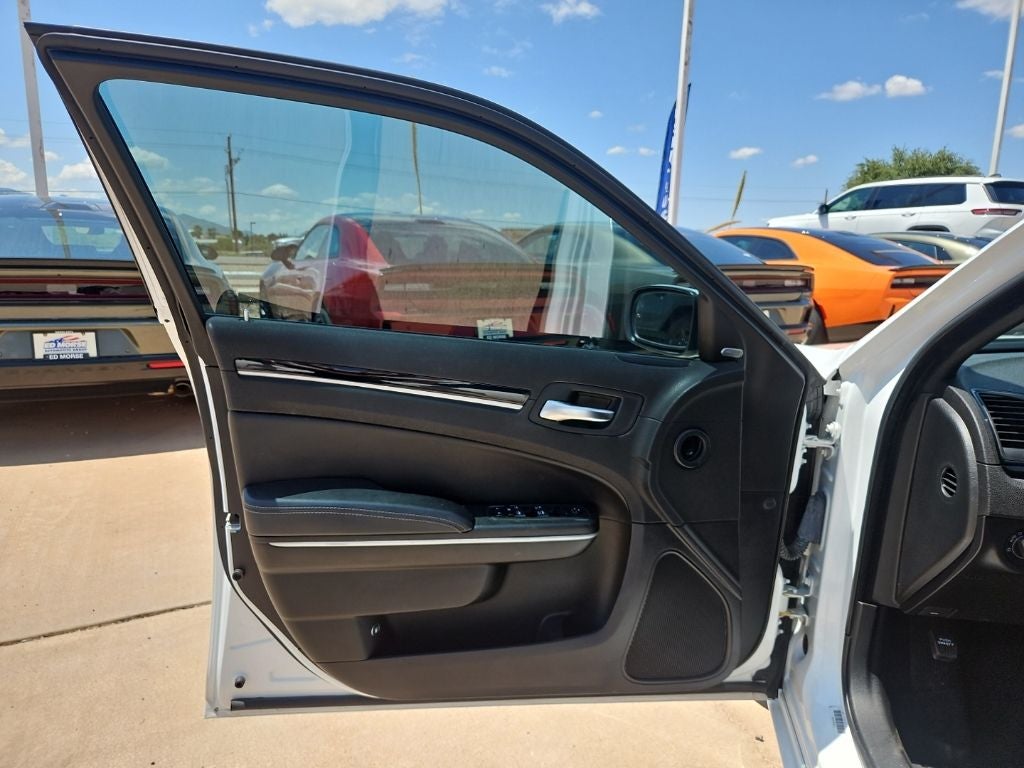 2023 Chrysler 300 S
