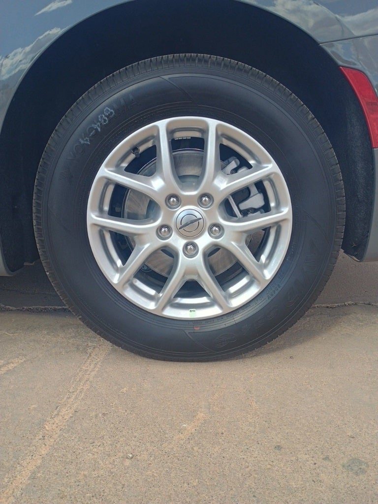 2025 Chrysler Pacifica Select