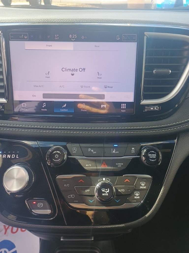 2025 Chrysler Pacifica Select