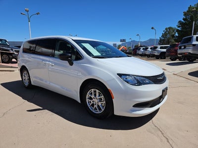2024 Chrysler Voyager LX