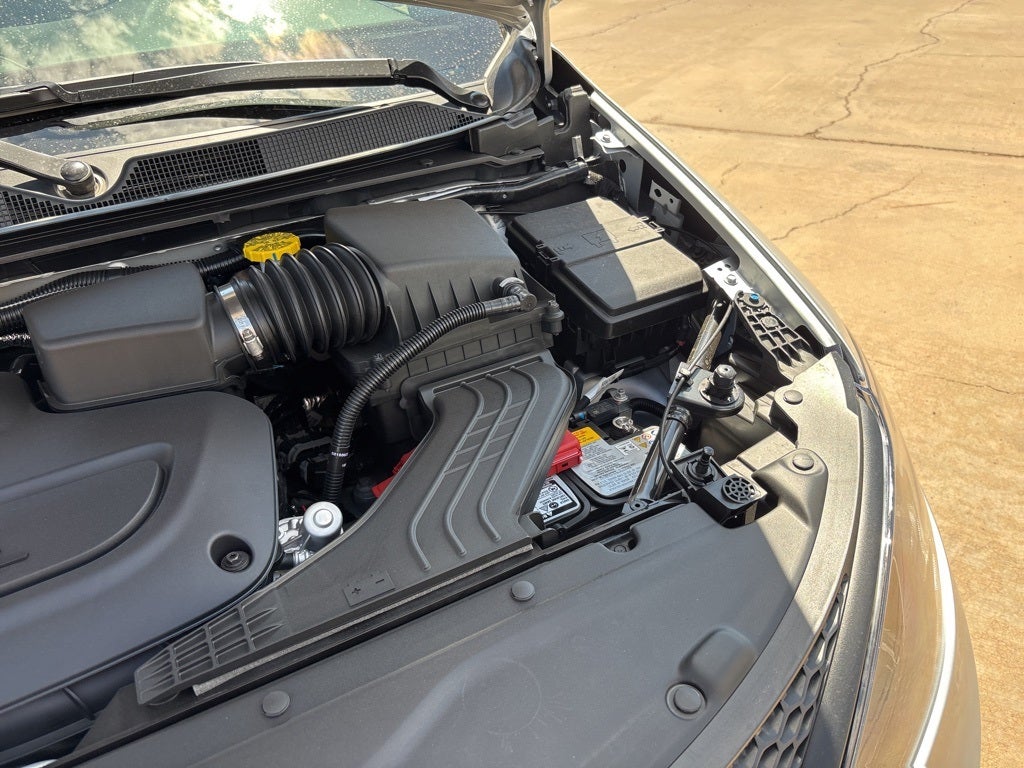 2026 Chrysler Voyager LX