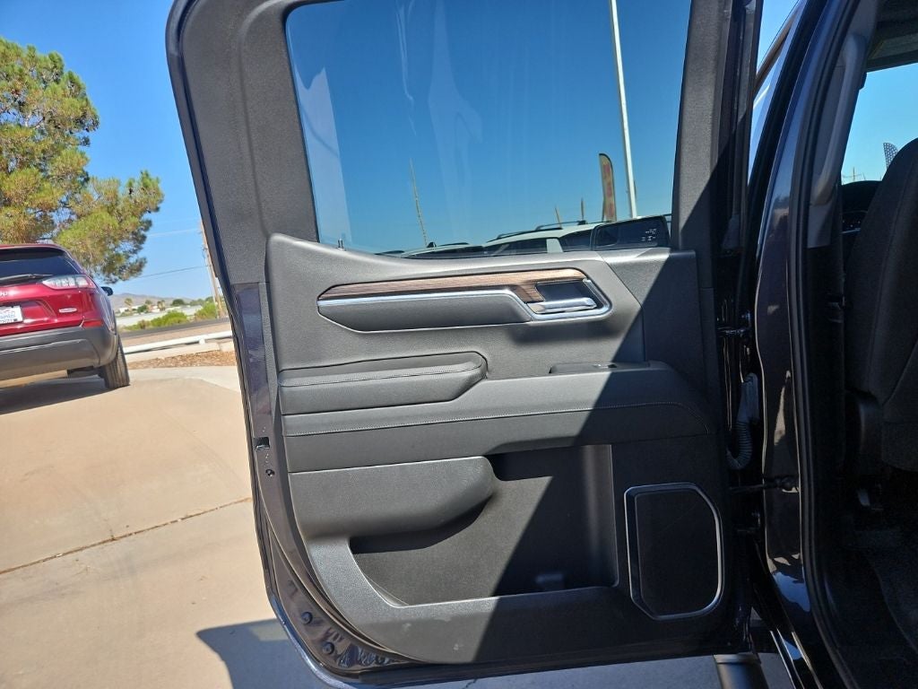 2024 Chevrolet Silverado 1500 LT LT1