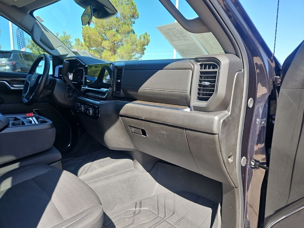 2024 Chevrolet Silverado 1500 LT LT1