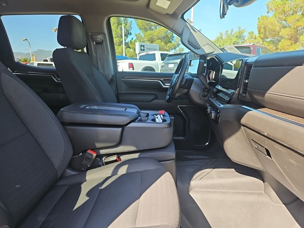 2024 Chevrolet Silverado 1500 LT LT1