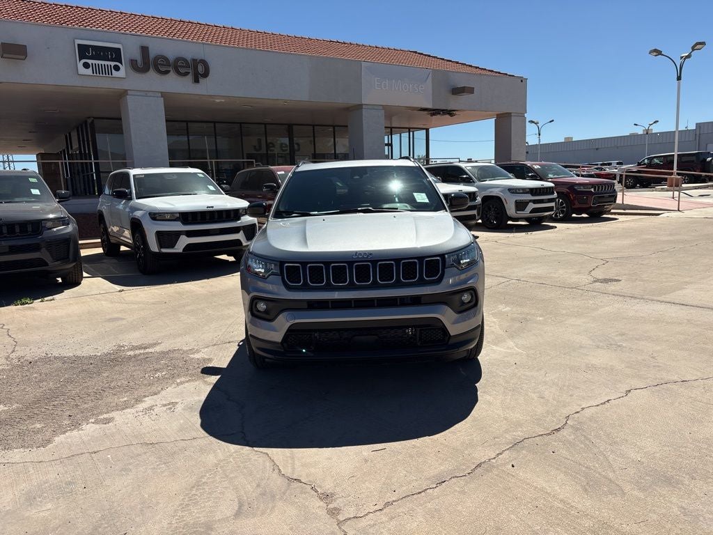 2023 Jeep Compass Latitude Lux