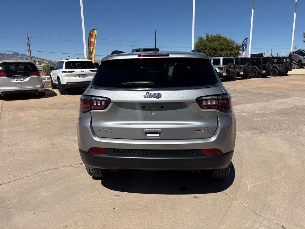 2023 Jeep Compass Latitude Lux